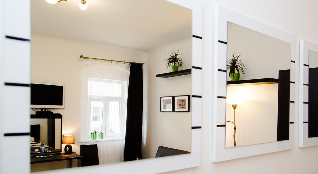 Leo Apartment Bratislava Exterior photo